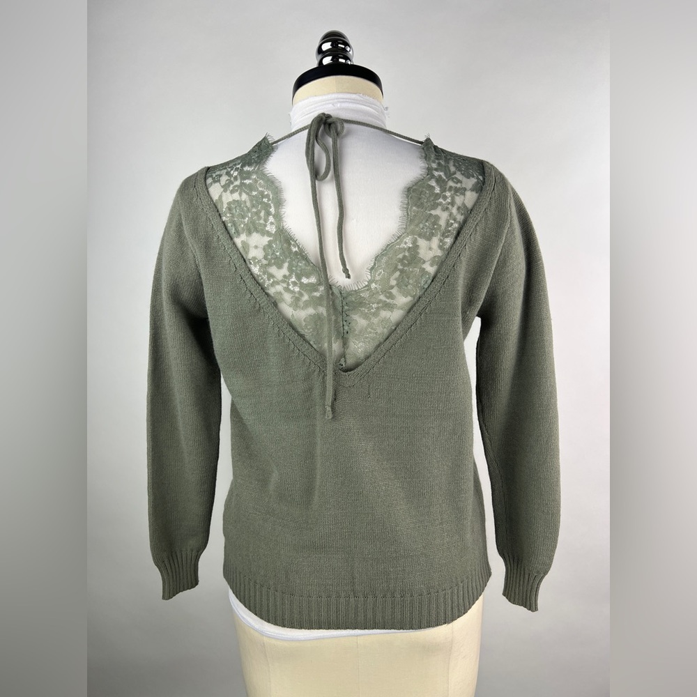 💚 2905. Sage Lace Detail Sweatshirt